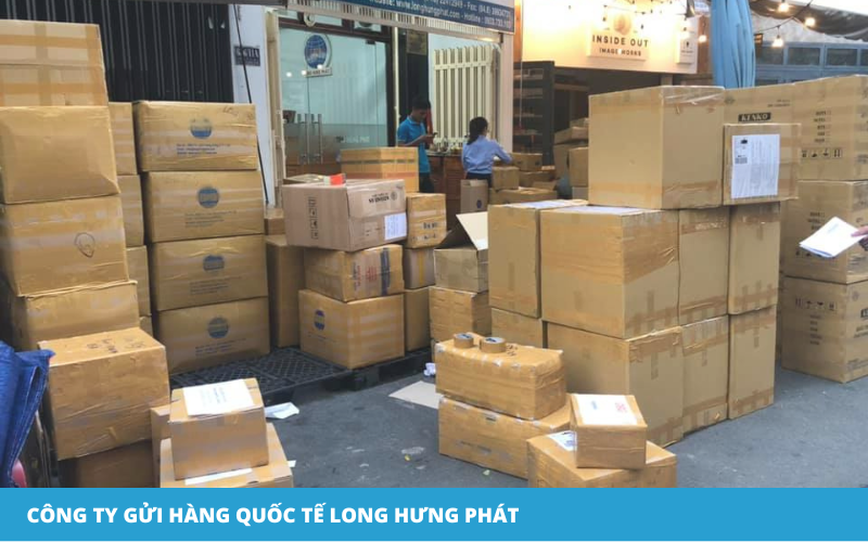 Gửi tượng Chúa đi Pháp