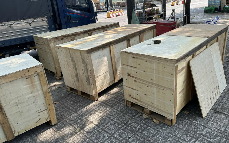 Gửi tượng đi Úc